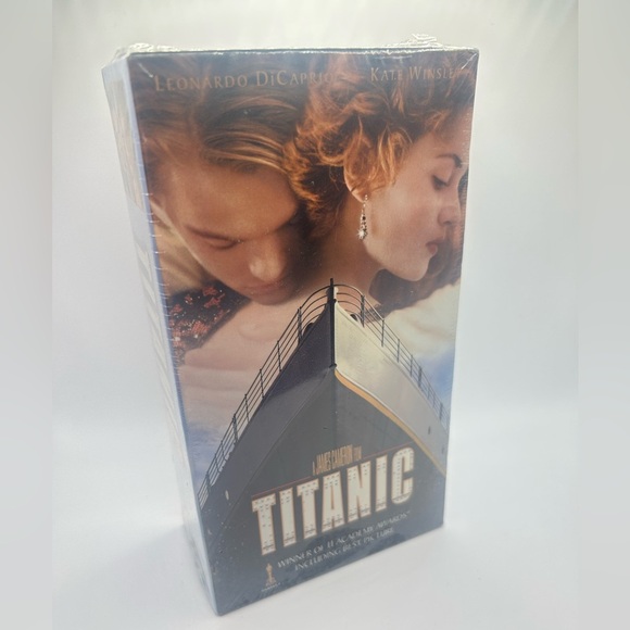 🆕 Titanic Movie 2 VHS box factory Sealed, mint condition, collectors - Picture 1 of 3